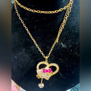 Hello kitty heart 💝 necklace
